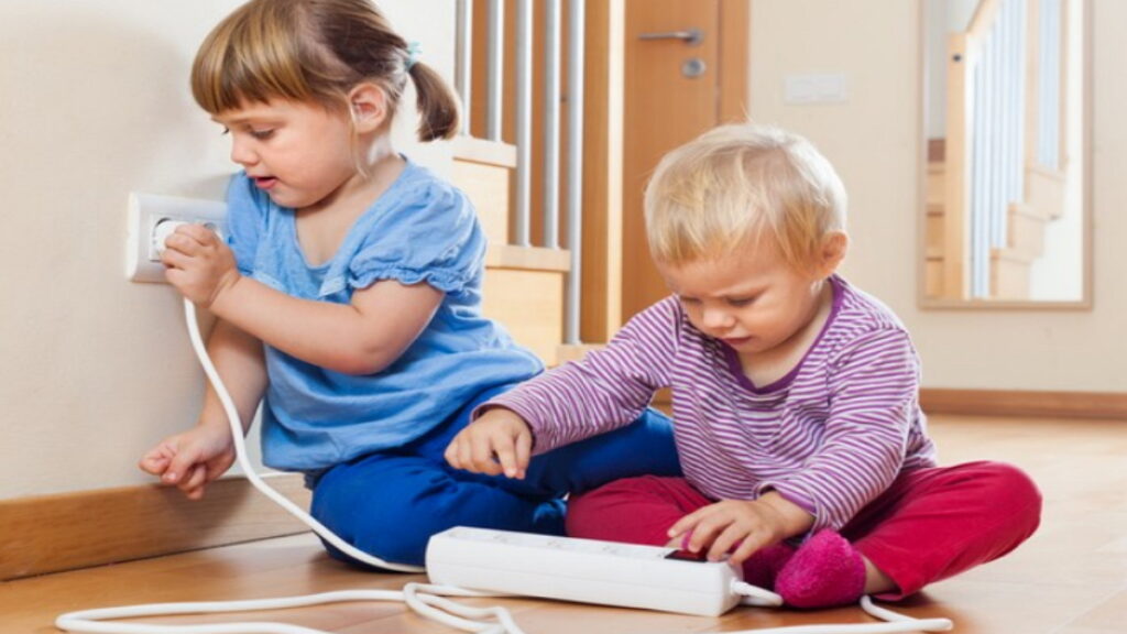 électricien à Mascouche, électricité Montréal, électricien à Terrebonne, électricité Laval, service électriques, Interoi électrique, panneau électrique, changement panneau électrique, luminaires, changement prise