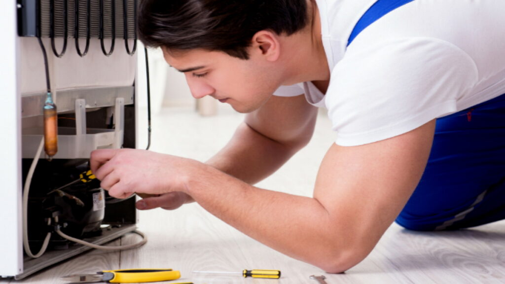 électricien à Mascouche, électricité Montréal, électricien à Terrebonne, électricité Laval, service électriques, Interoi électrique, panneau électrique, changement panneau électrique, luminaires, changement prise