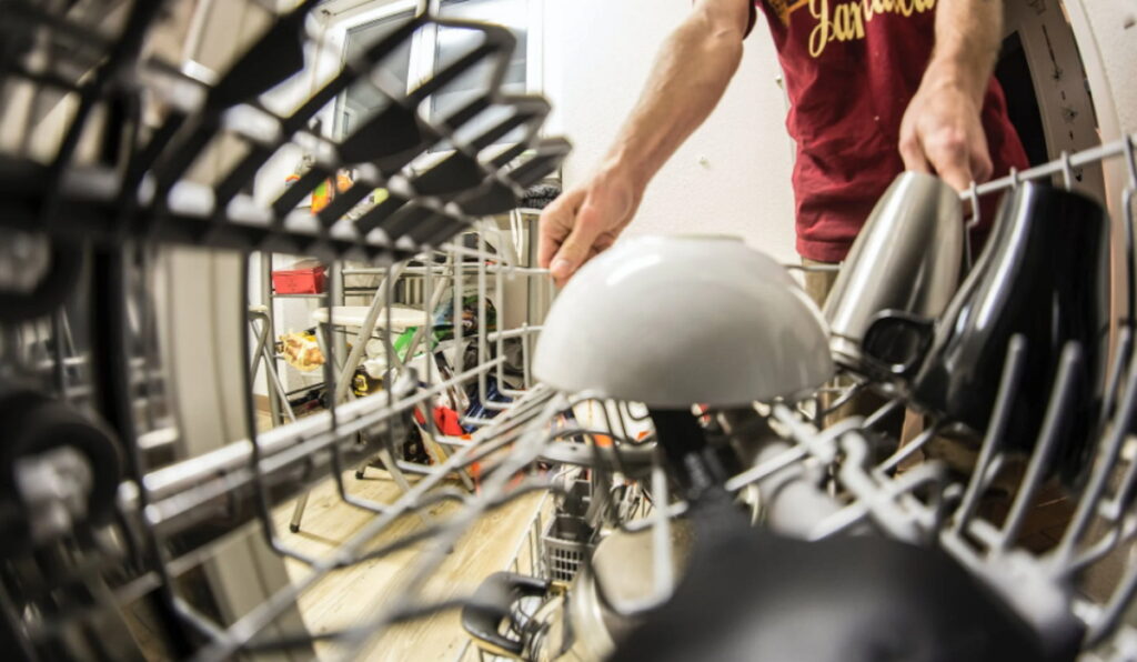 électricien à Mascouche, électricité Montréal, électricien à Terrebonne, électricité Laval, service électriques, Interoi électrique, panneau électrique, changement panneau électrique, luminaires, changement prise