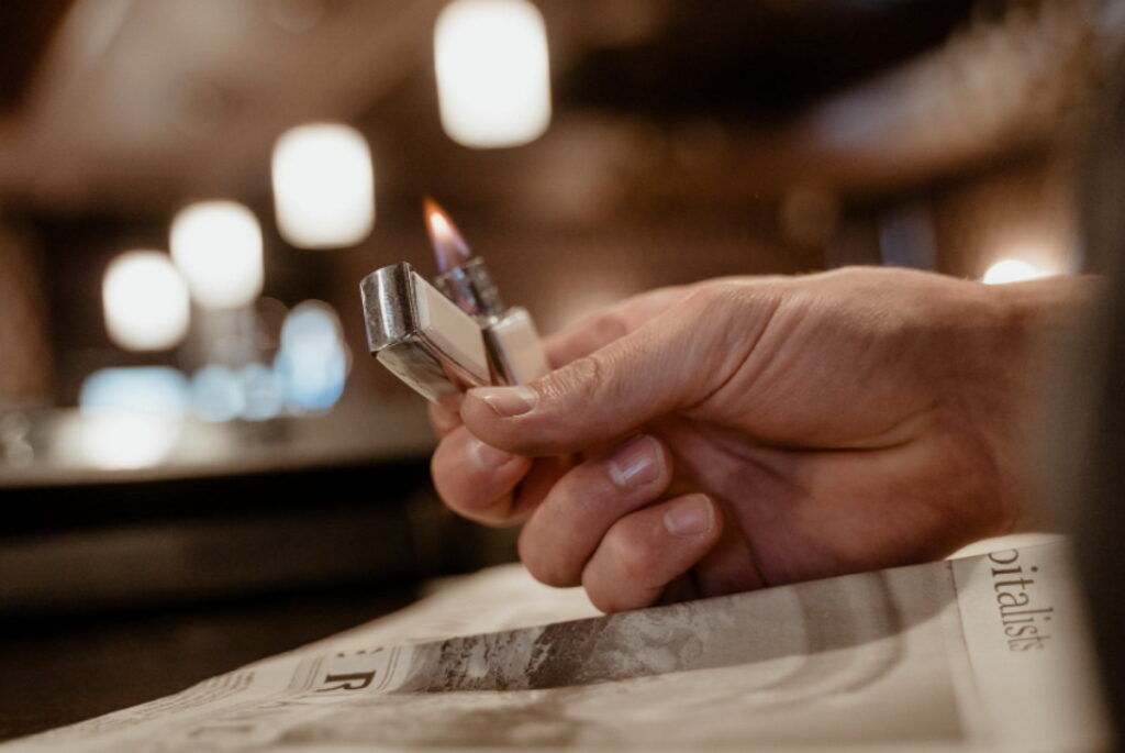 électricien à Mascouche, électricité Montréal, électricien à Terrebonne, électricité Laval, service électriques, Interoi électrique, panneau électrique, changement panneau électrique, luminaires, changement prise